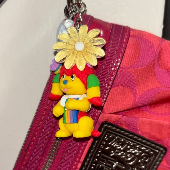 Rainbow Brite Puppy Brite Keychain – Vintage Charm with Daisy Accent - Picture 2 of 6